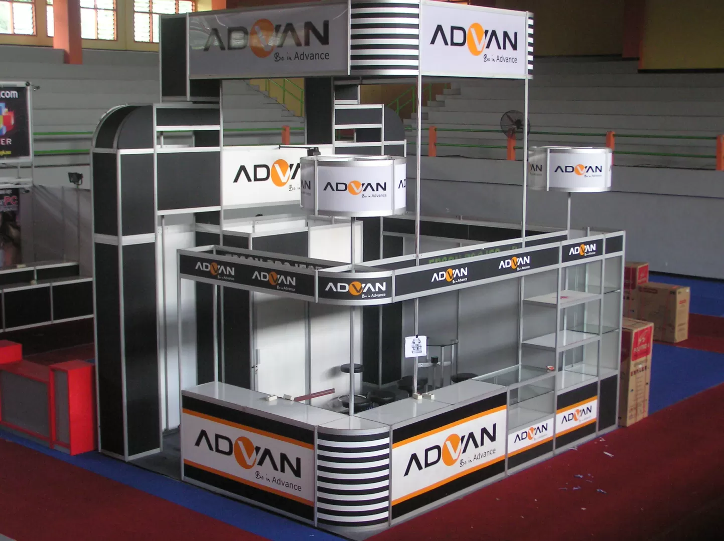 SPESIAL BOOTH ADVAN - Special system Allumunium R8 di JOMBANG
