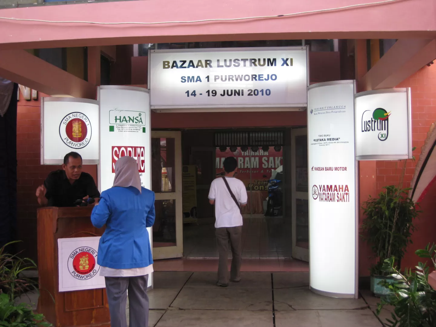 BAZZAR LUSTRUM XI SMA 1 PURWOREJO - Official Kontraktor Pameran di PURWOREJO