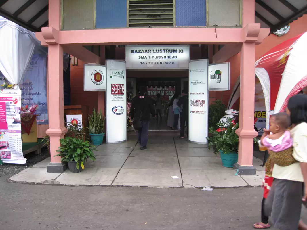 BAZZAR LUSTRUM XI SMA 1 PURWOREJO - Project Gallery Image