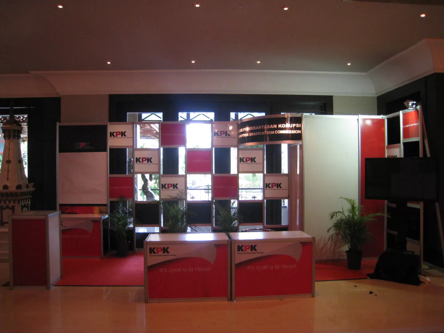 SPECIAL BOOTH KPK - Special system Allumunium R8 di YOGYAKARTA
