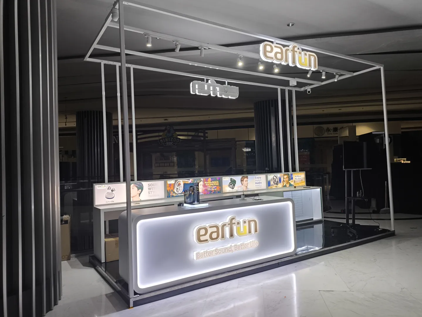 BOOTH EARFUN